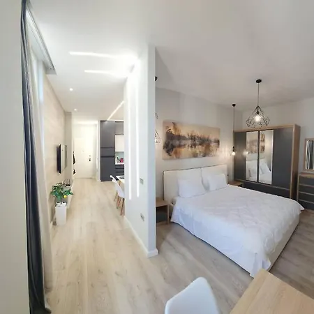 39°bs Observator Apartment *