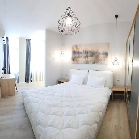 39°bs Observator Apartment